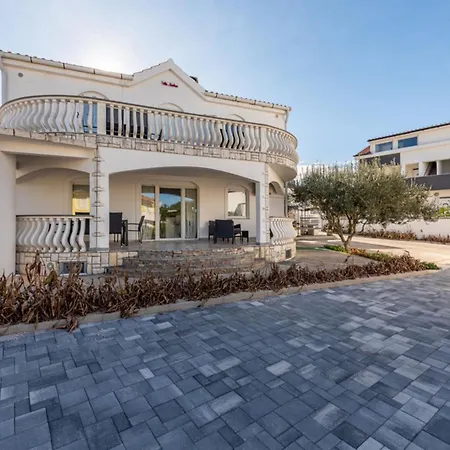 Superior Two Bedroom With Terrace Daire *